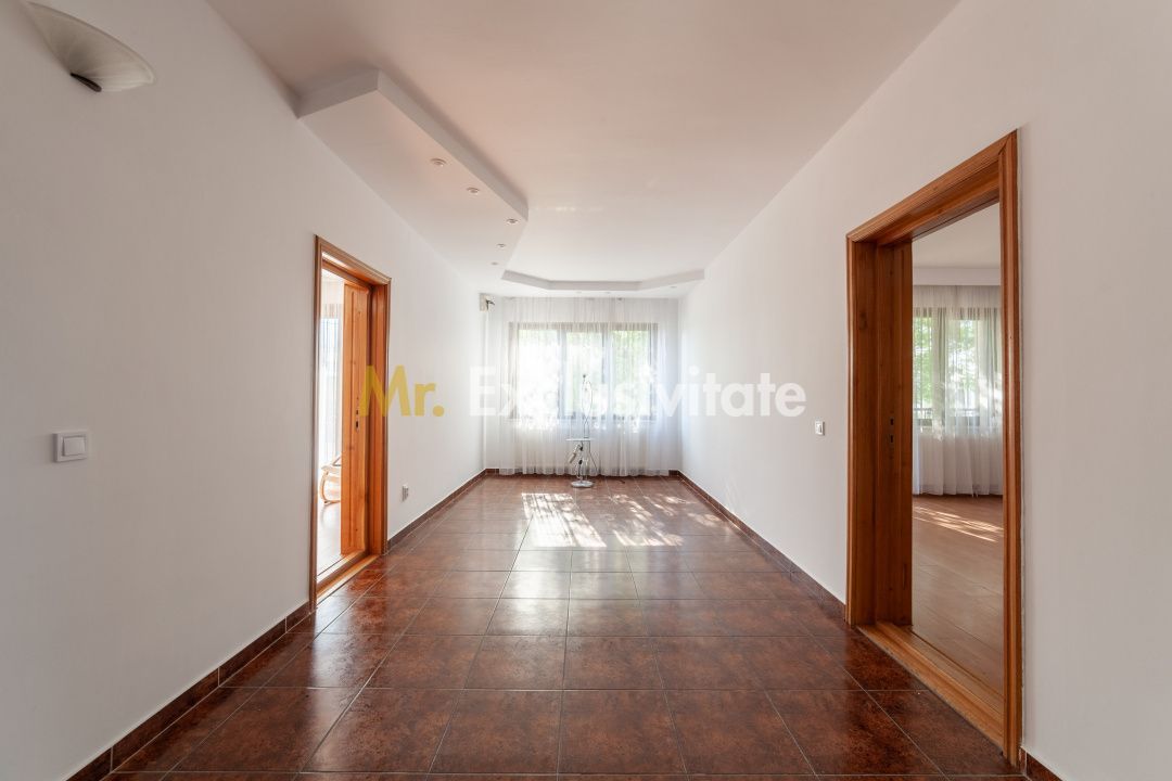 Casă spațioasă cu 8 camere - Pitești - 0% Comision - Poză 9