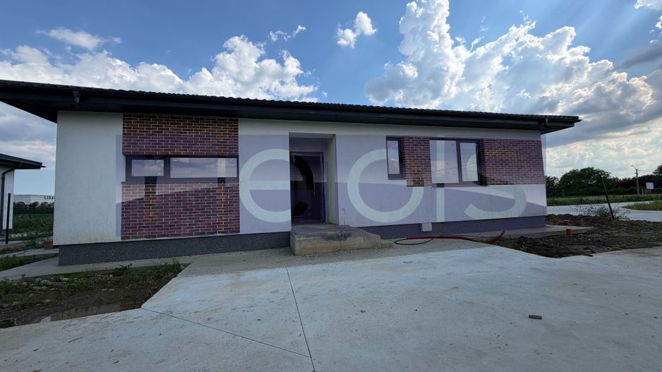 CASA INDIVIDUALA  | 3 DORMITOARE | CURTE PROPRIE | TUNARI - Poză 3