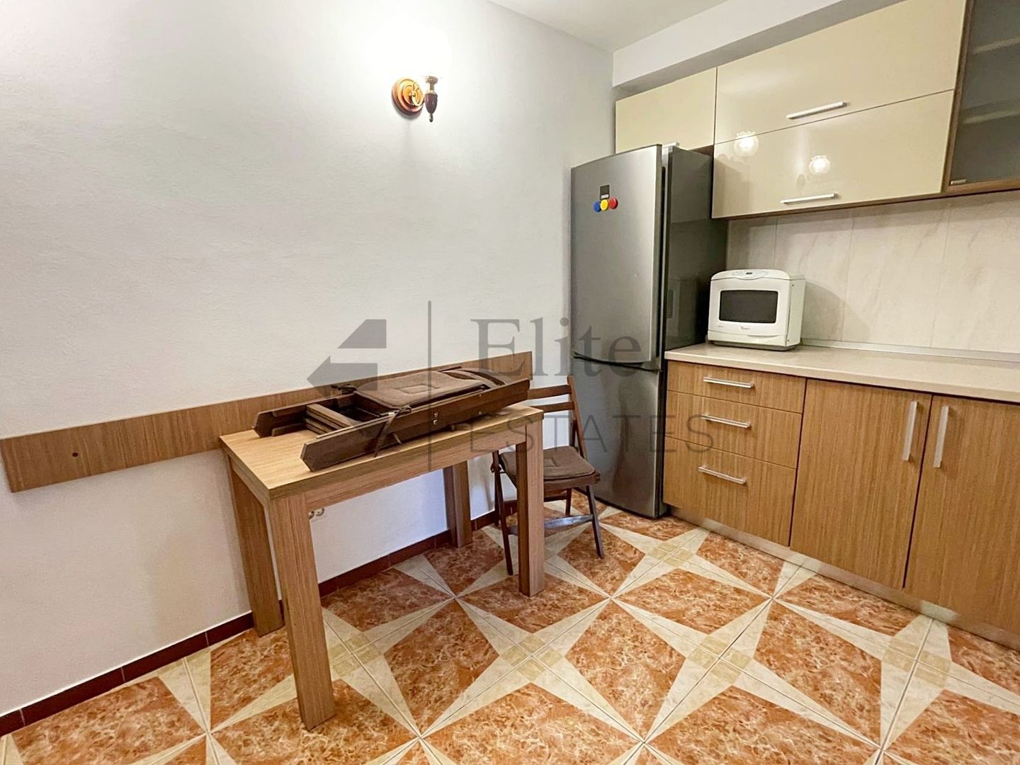Apartament ultracentral langa strada Republici - Poză 3