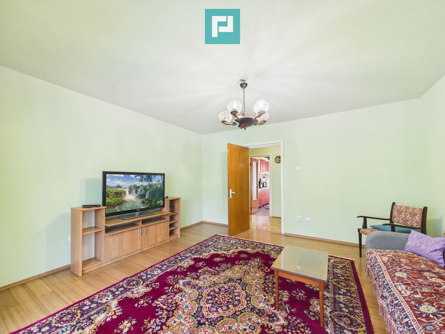 Apartament cu 5 camere în zona Polivalentă - Poză 12