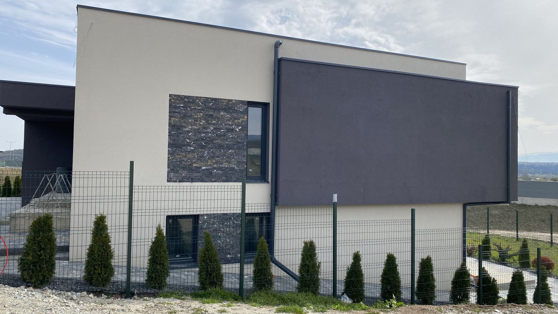 Casa individuala LA CHEIE (partial mobilata) Selimbar Sibiu - Poză 10