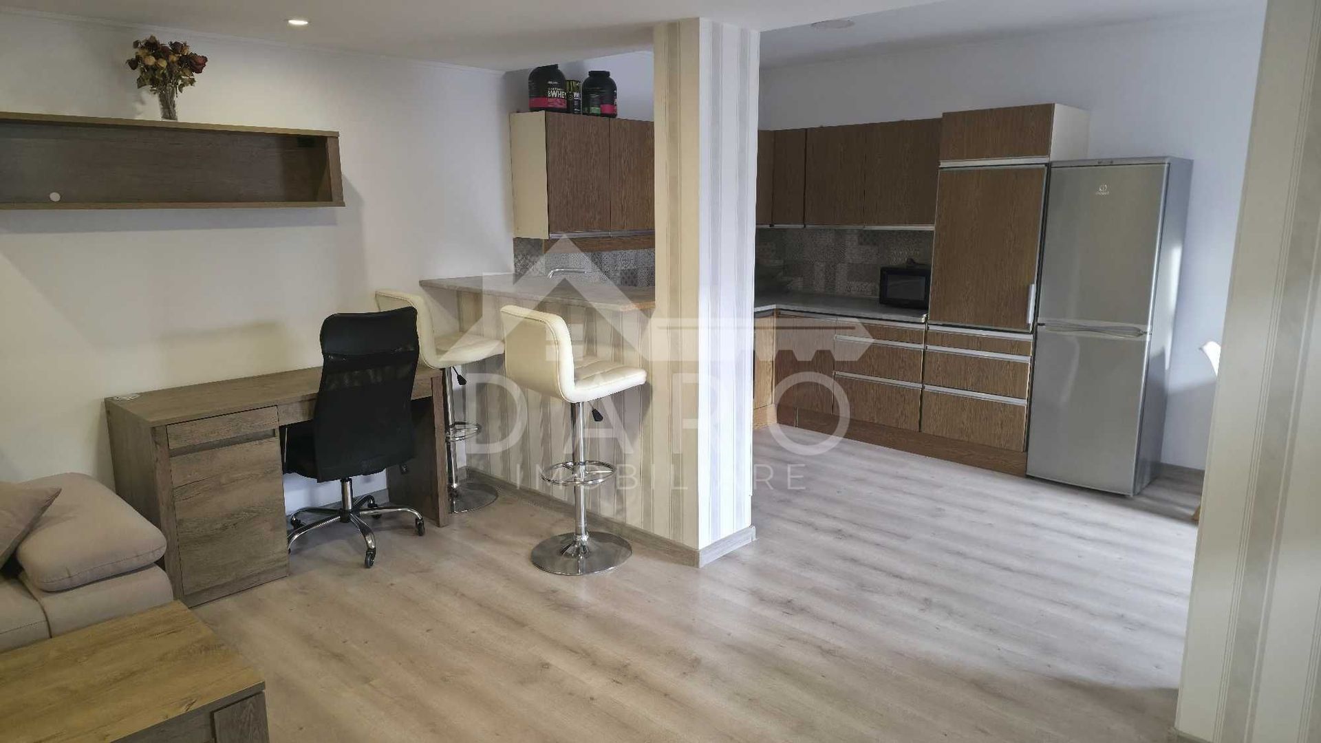 Casă de închiriat cartierul Unirii – complet mobilată și utilată - Poză 6