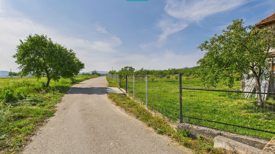 Casă cu teren de 4707 mp în Hălmăgel, județul Arad - Poză 17