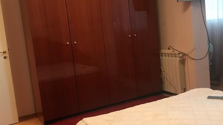 Apartament spatios cu o pozitie ideala - Poză 7