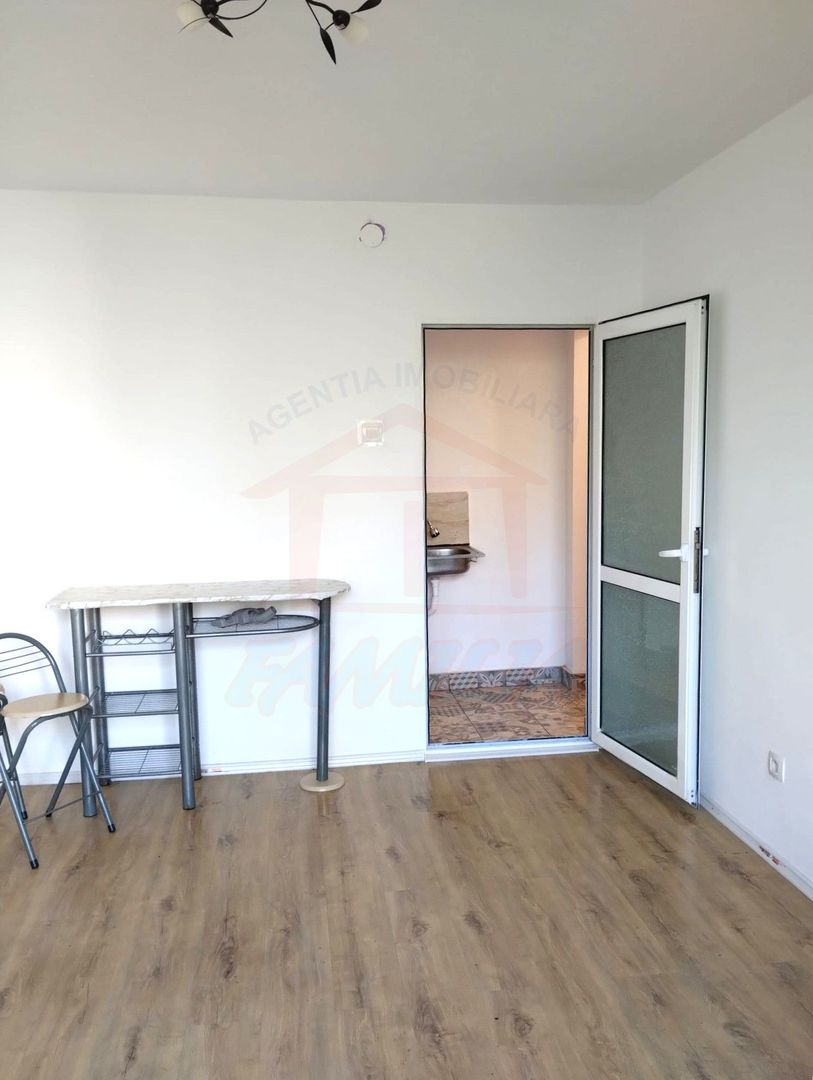 🏡 Garsonieră de închiriat în Micro 19, etaj 3 din 4 - Poză 3