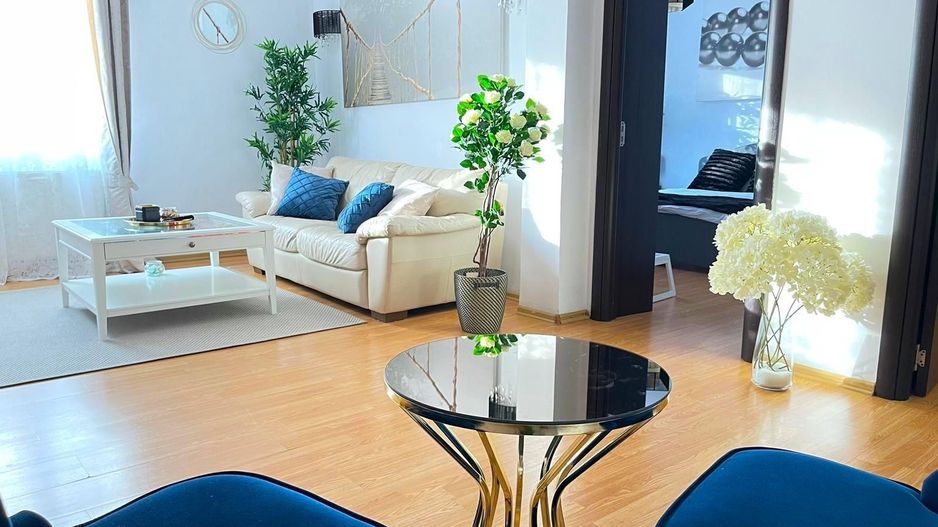 Apartament 3 camere - Piața Victoriei - curte 30mp  - 113mp utili - Poză 7