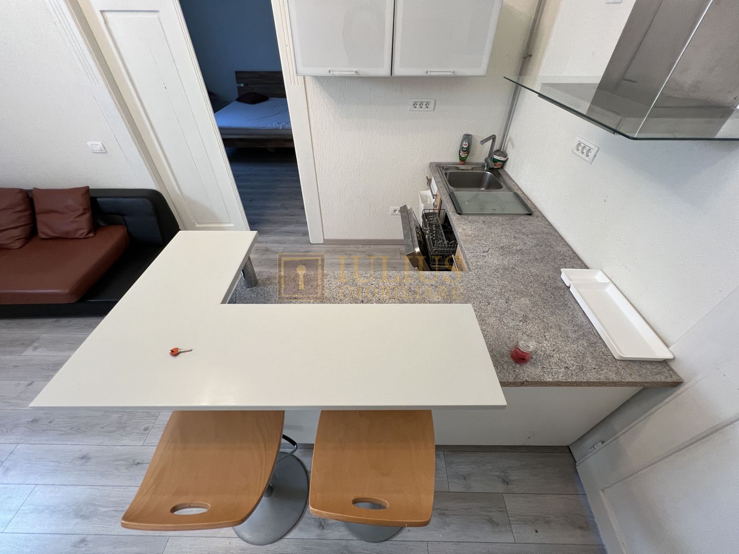 Iosefin; centrala proprie, mobilat modern. - Poză 3