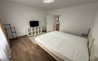 Giroc Central | Casă renovată complet | 4 camere | 2 bai - Poză 24