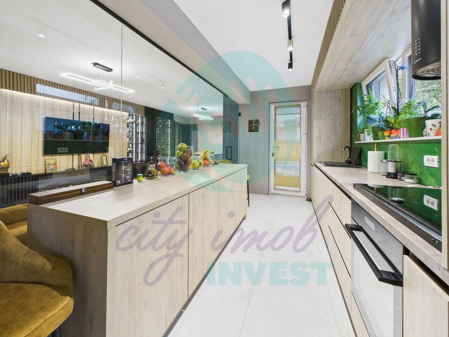 O RESIDENTA CONTEMPORANA CU VIZIUNE, ARHITECTURA SI EMOTIE - Poză 6