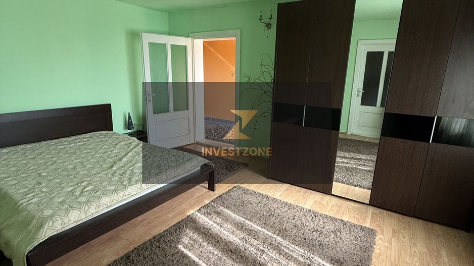 Casă cu teren central în Miersig 20 km de Oradea - Poză 2