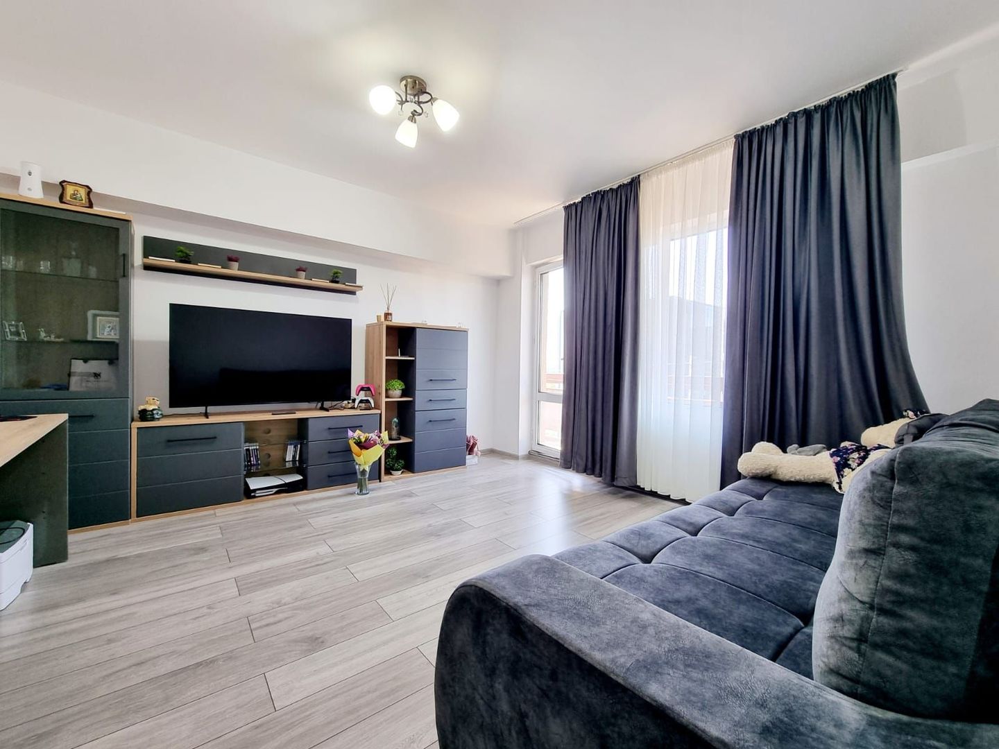 Apartament 3 Camere Militari Lujerului Bulevardul Iuliu Maniu - Poză 1