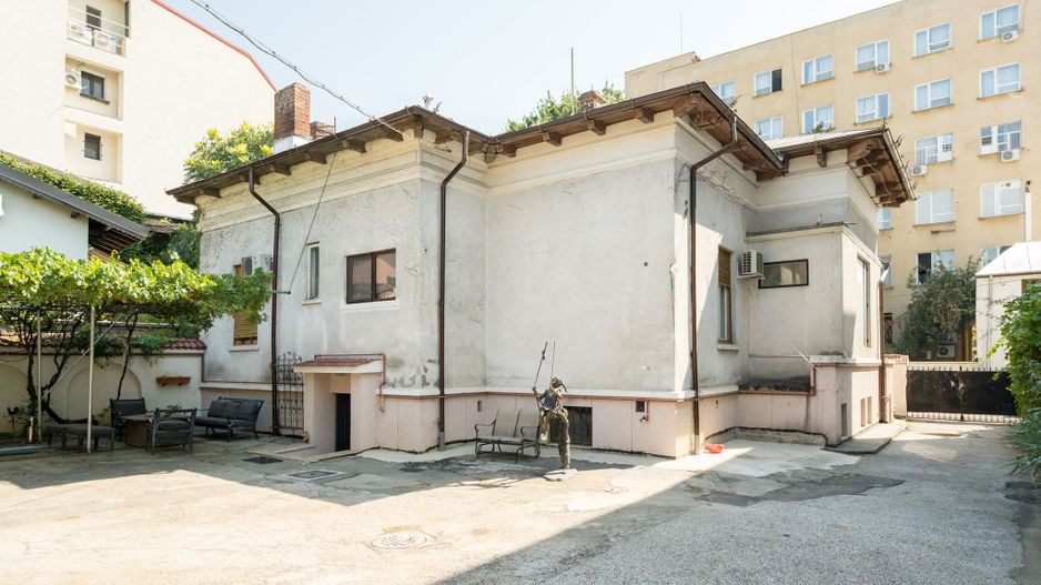 VILA REPREZENTATIVA ICOANEI - Poză 27