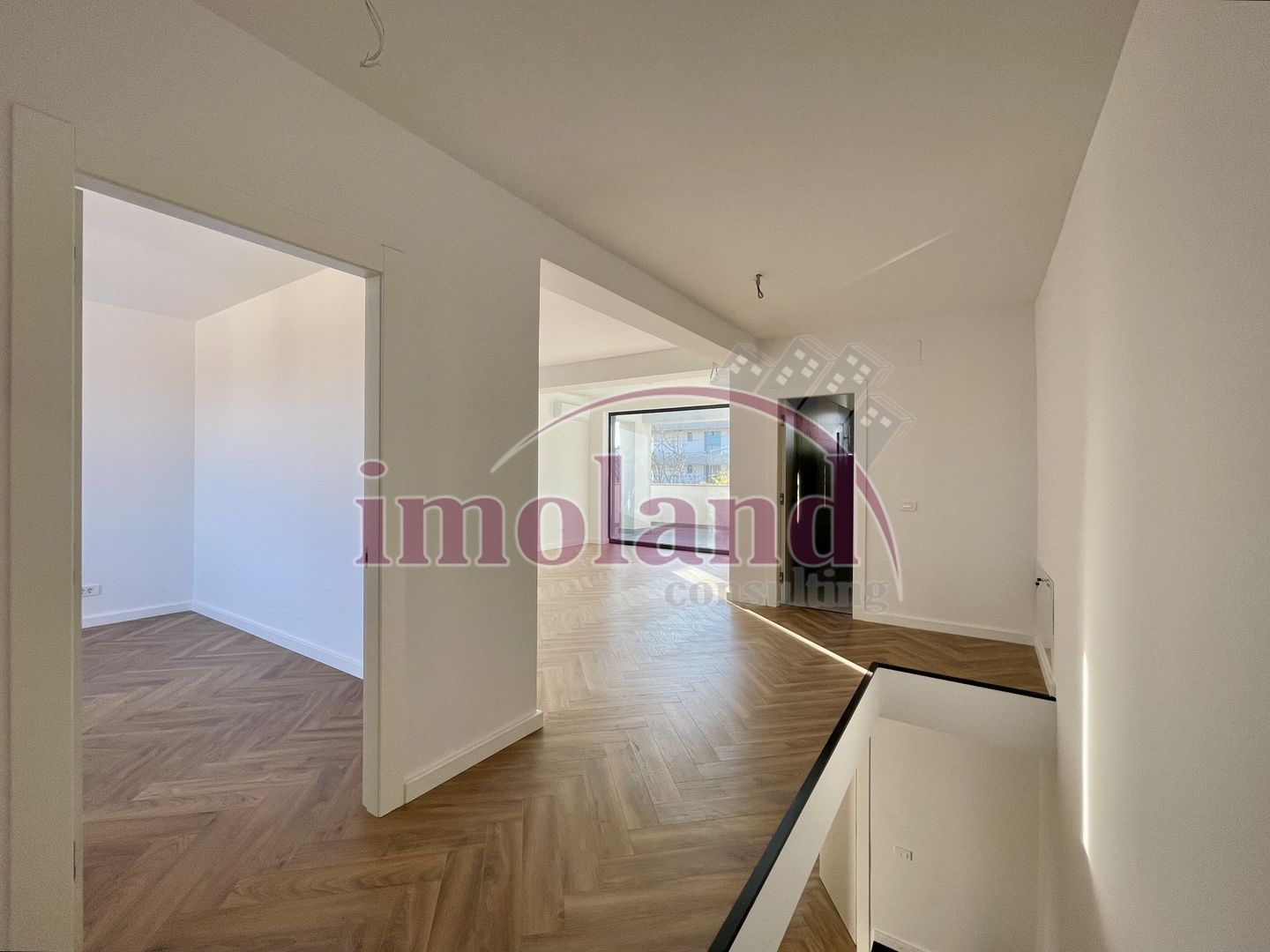 Vanzare Vila 250 mp 6 camere 4 bai, finisaje premium | Iancu Nicolae - Poză 10