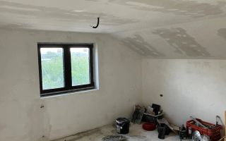 Casă de vânzare în Valea Ursului, Iași – 4 dormitoare, 2 băi, acces din strada principală - Poză 8