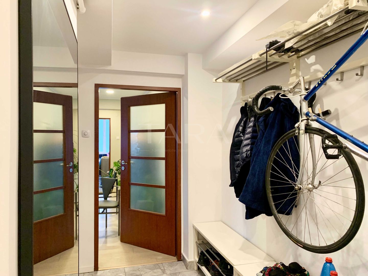 Vânzare apartament cu 2 camere 63 mp, zona ultracentrală. - Poză 2