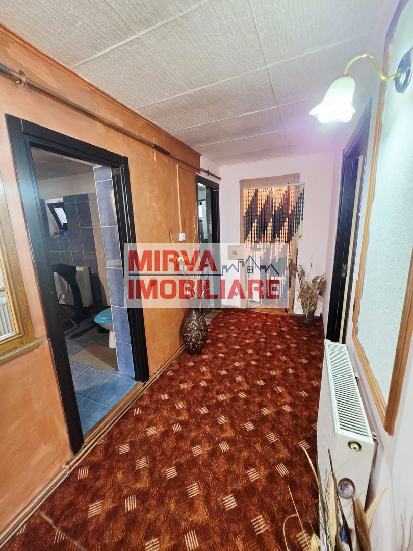 Casă 4 camere, 685 mp teren, renovată 2011 – Mănești, Zalhanaua - Poză 24