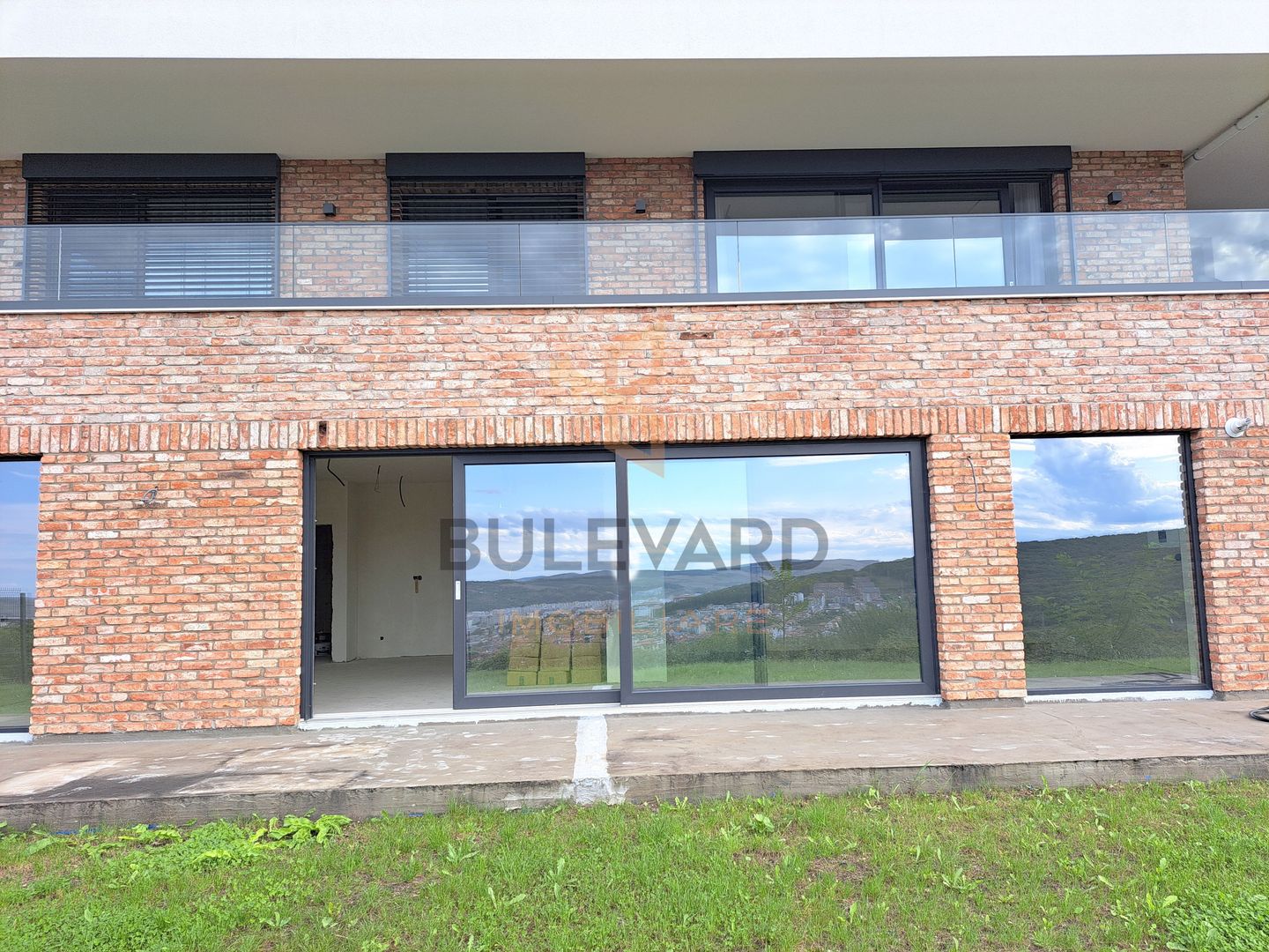 Apartament exclusivist, curte individuala, parcare acoperita, zona Europa - Poză 24