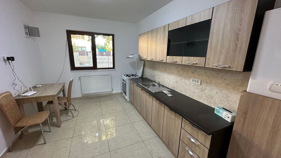 Casă / Vilă cu 4 camere de vanzare  în zona Aradului - Poză 5