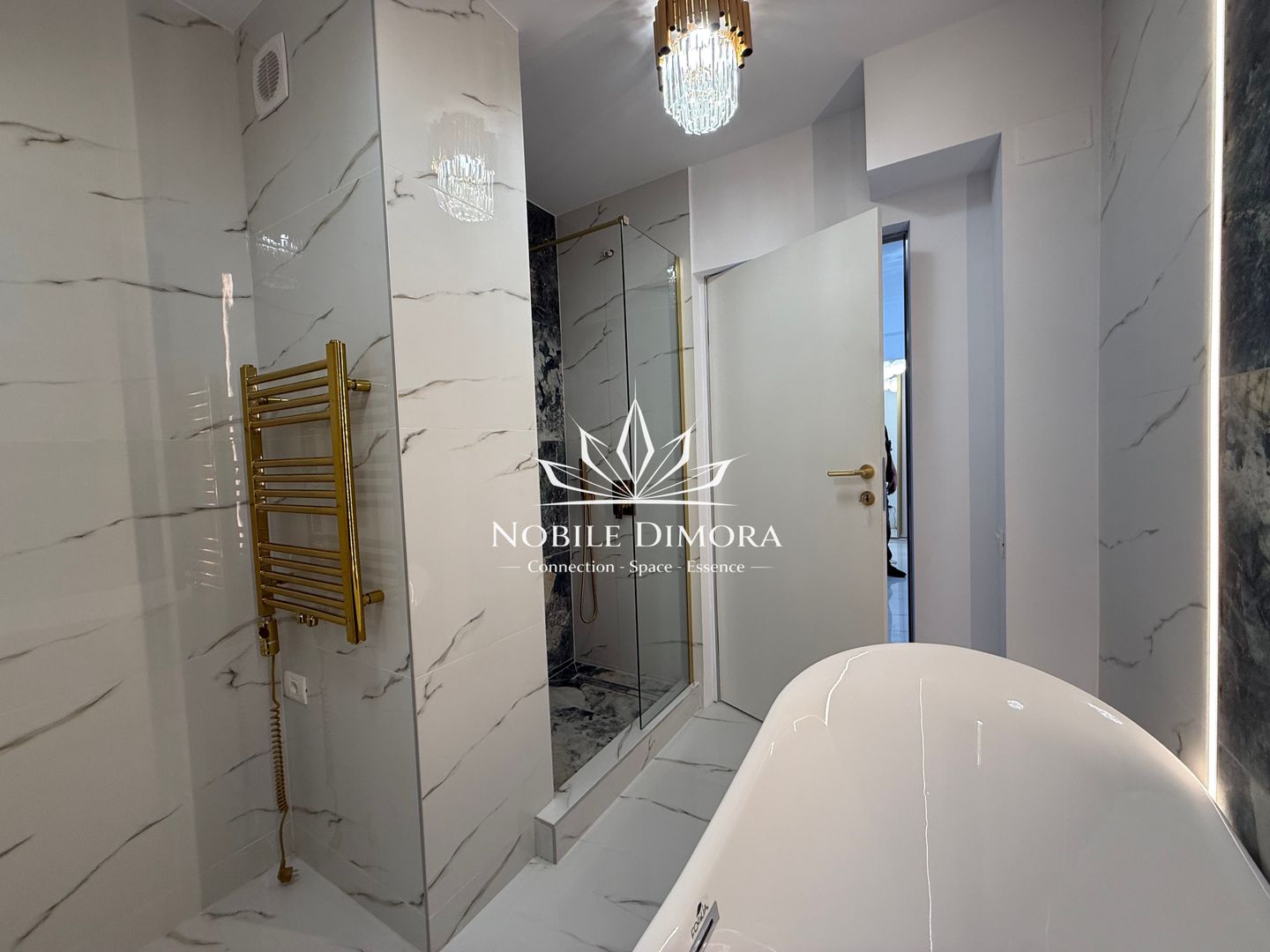 Apartament de lux - Ultracentral - 2 camere - parcare privata - Poză 17