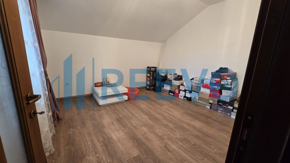 Casă de închiriat în Lilieci - Poză 23