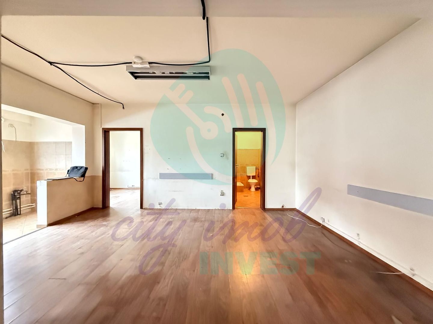 Imobil mixt renovat 184 mp | Locuință / birou / showroom | Zonă centrală Carol - Poză 4