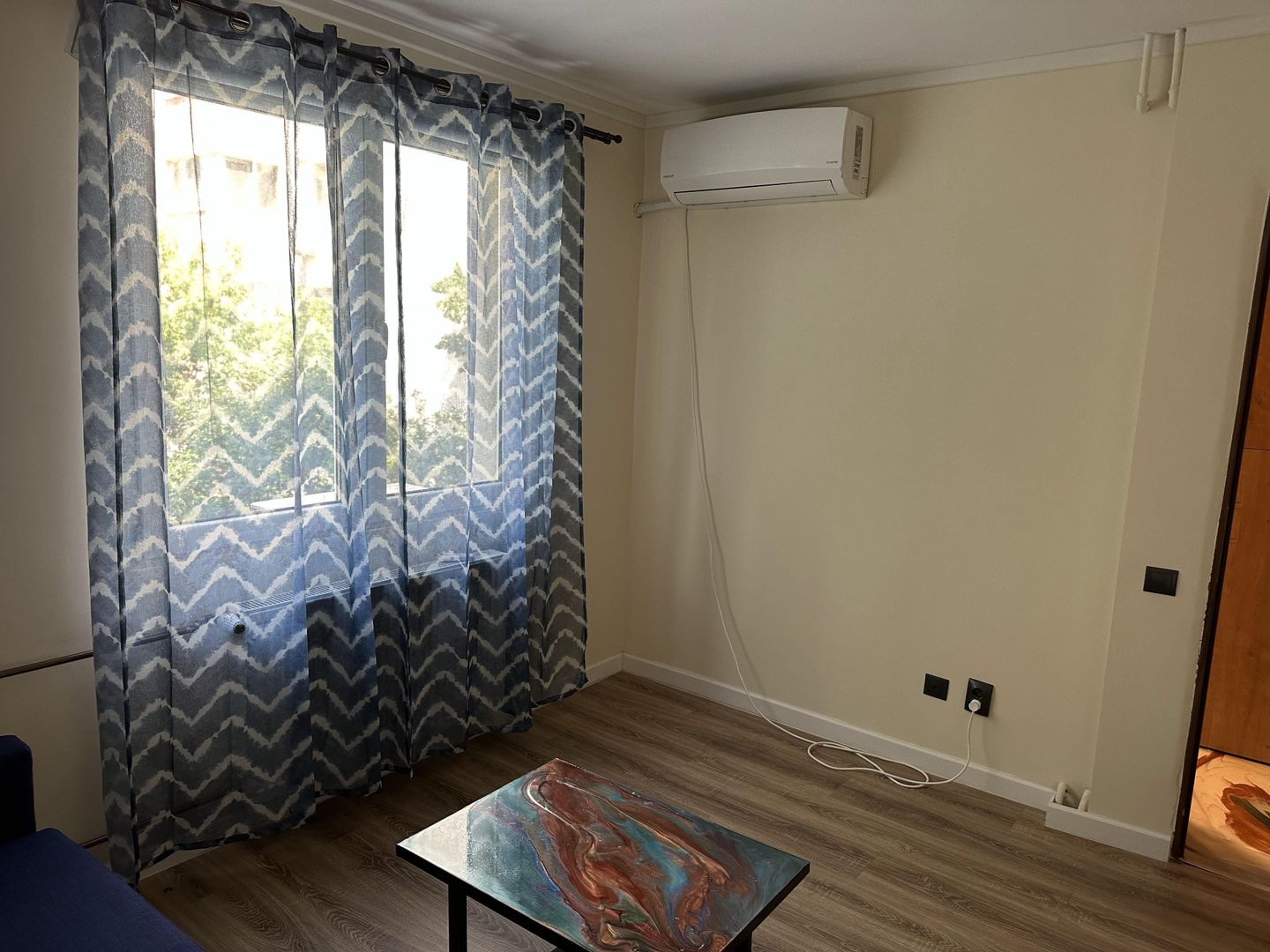 Inchiriere apartament mobilat și utilat 3 camere zona Titan Negociabil - Poză 7