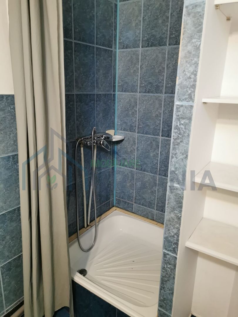 Apartament cu o cameră în zona TgCucu, la casă, parter, intrare separată - Poză 8