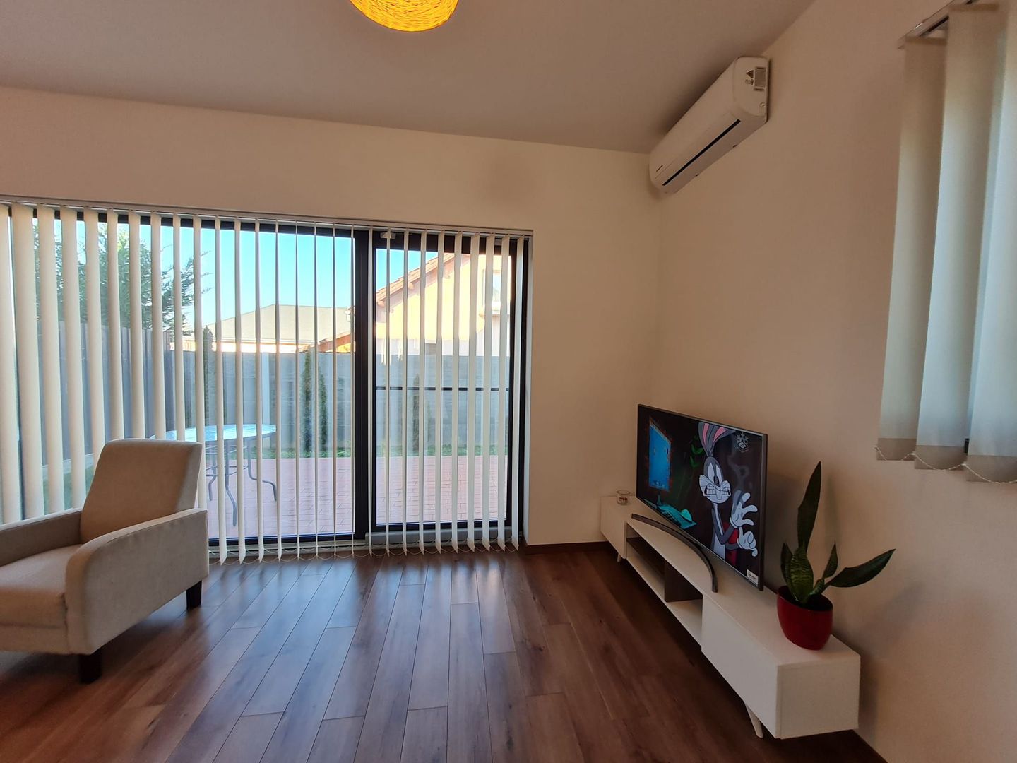 Minimalist la prima închiriere în Dumbravita - Poză 22