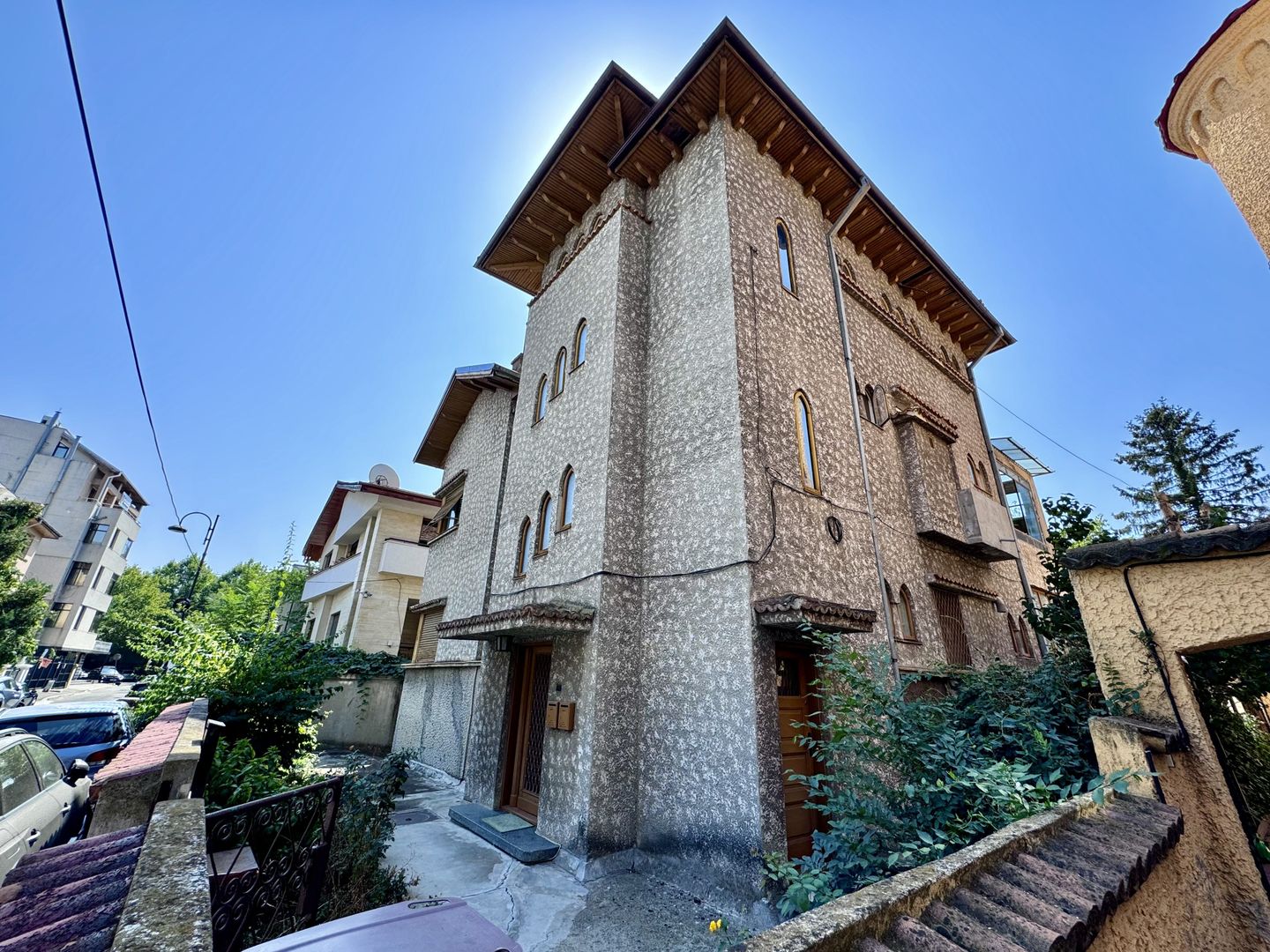 Vila Primaverii 300 mp utili teren 250 mp - Poză 1