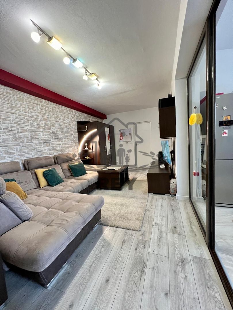 Apartament de vânzare 2 camere V. Aurie - Poză 3