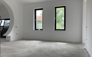 Casă primitoare cu teren generos de 2770 mp, în Adânca – Comision 0% - Poză 12
