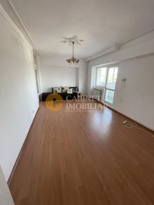 Nicolina Apartament 2 Camere Decomandat Etaj Intermediar -Bloc 1992 - Poză 2