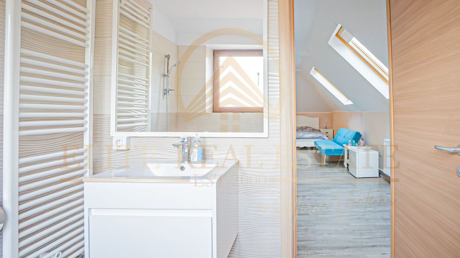 Ultracentral - Proprietate comercială P+M la 200 m de mare. - Poză 27