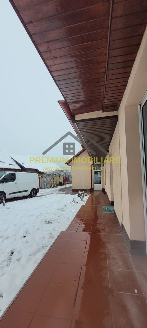 Casă P+M de vânzare la 11 km de Onesti spre Bacau - Poză 14