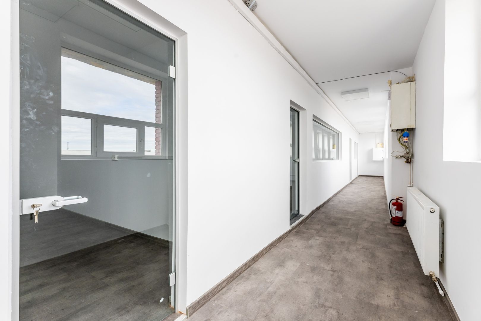 Spațiu de birouri de închiriat în zona UTA - Poză 3