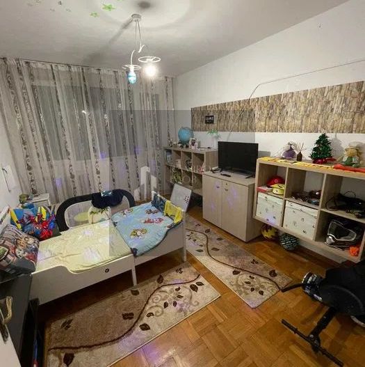 URGENT APARTAMENT 3 CAMERE DECOMANDAT OBREGIA - Poză 4