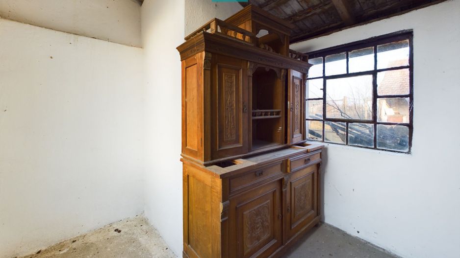 Casă generoasă în Periam județ Timiș - Poză 14