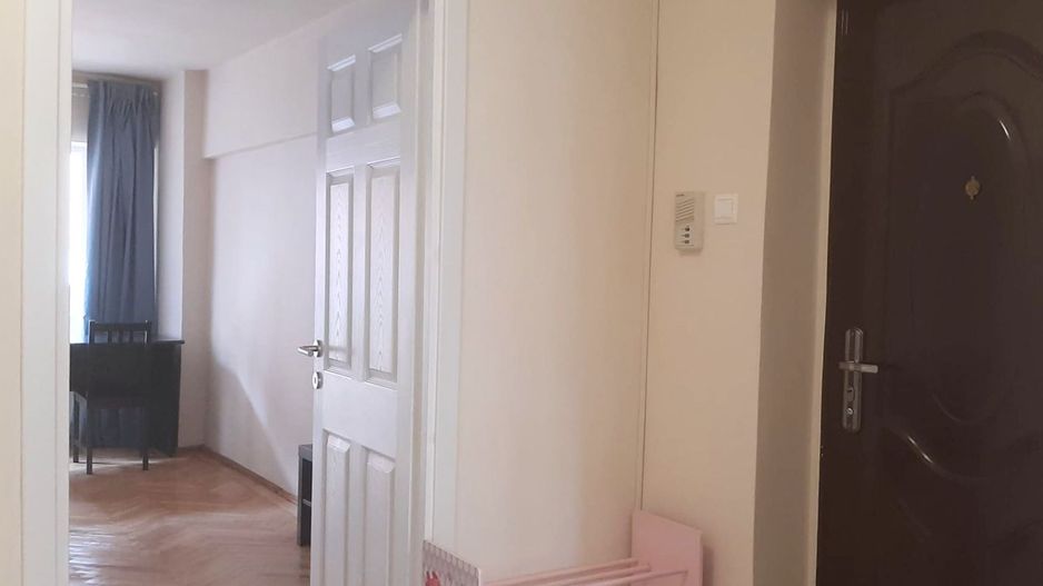 Vanzare 3 camere complet renovat zona pietonala Racadau - Poză 21