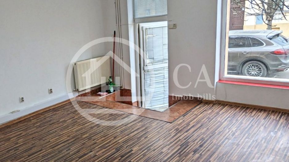 Spațiu comercial de închiriat cu 1 camera, zona ultracentrală, Oradea - Poză 3