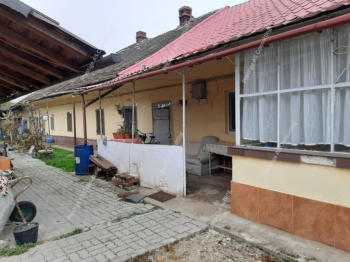 Casa cu 4 apartamente | Teren 762mp | Potential investitie | Iosefin - Poză 1