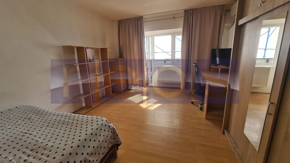 DE INCHIRIAT GARSONIERA SPATIOASA ZONA NERVA TRAIAN - Poză 2