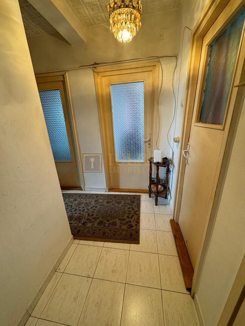 3 camere decomandat, centrala proprie. - Poză 11