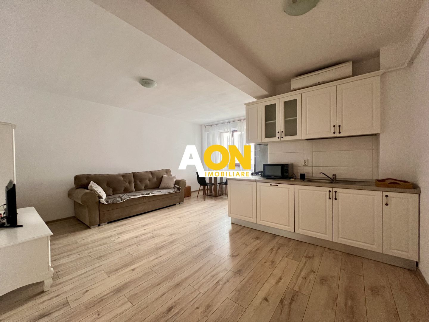 Apartament 3 camere | Decomandat | Zona Arex - Poză 2