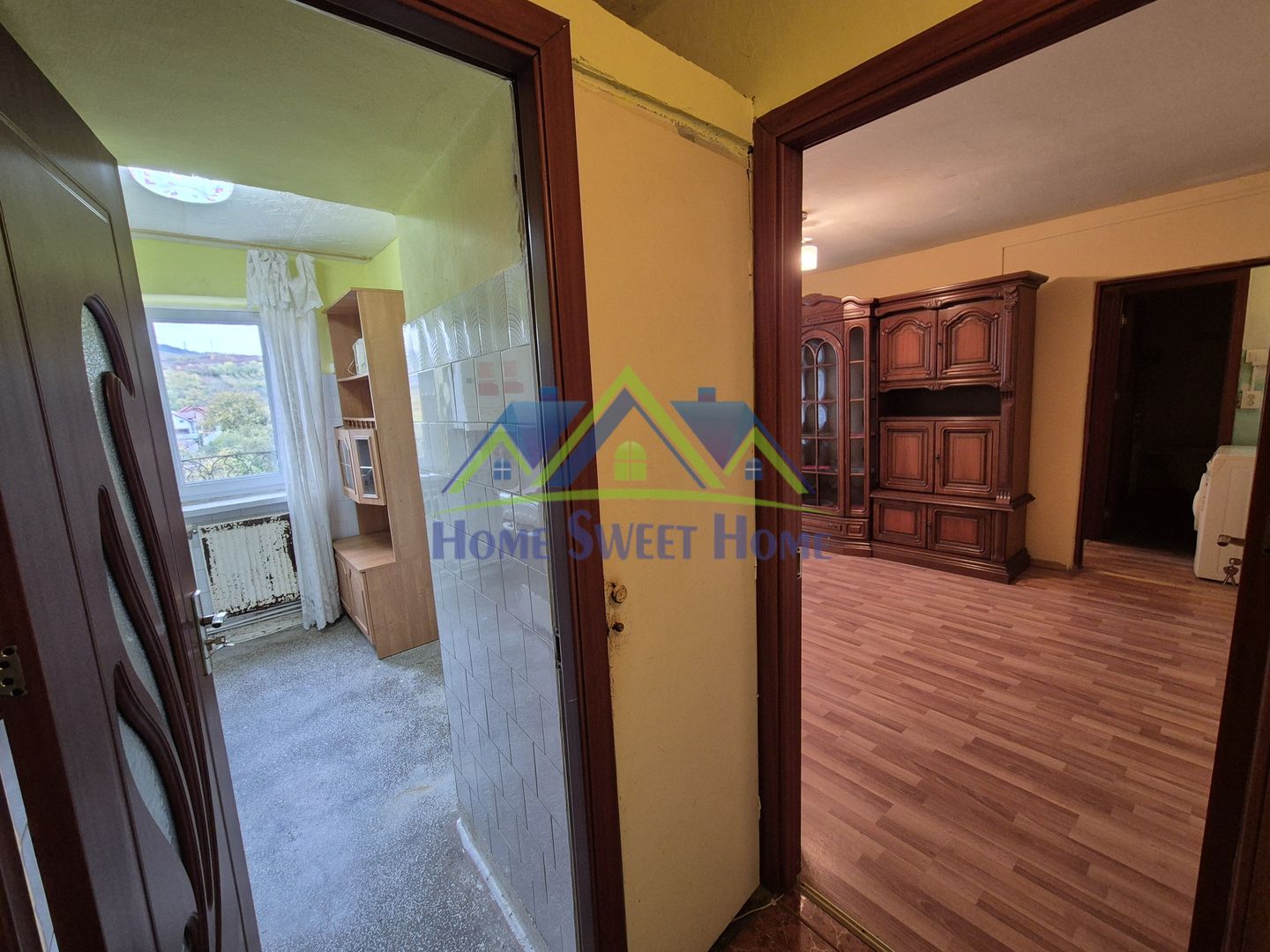 🏠 Apartament 2 camere, semidec, et. 4, acoperit, zonă M5 bl. 24! - Poză 2