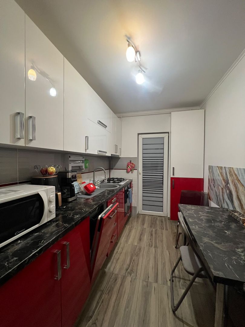 Apartament 3 camere,  decomandat - Poză 13