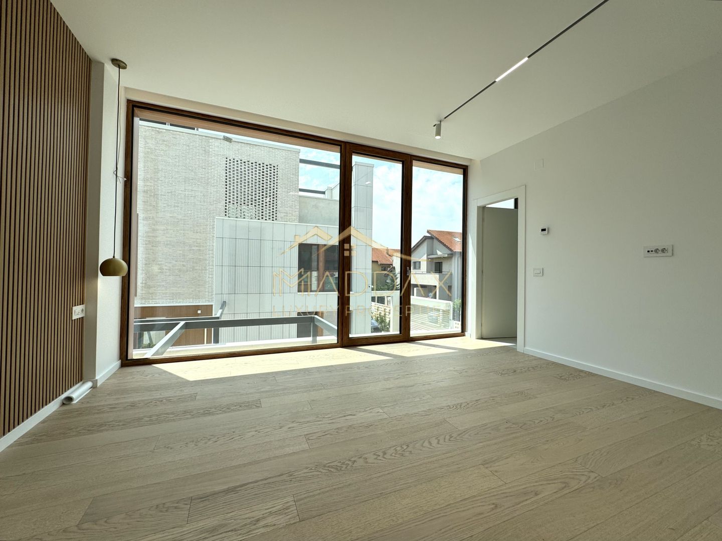 Vila cu 6 camere *575mp* / 2 locuri parcare // Pipera- Iancu Nicolae - Poză 34