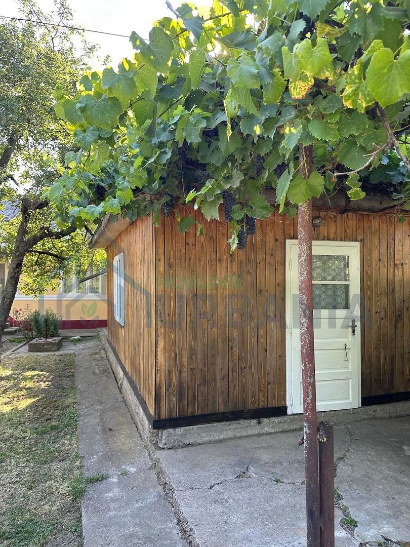 Casă cu 4 dormitoare și spațiu comercial în comuna Motca, Iași - Poză 10