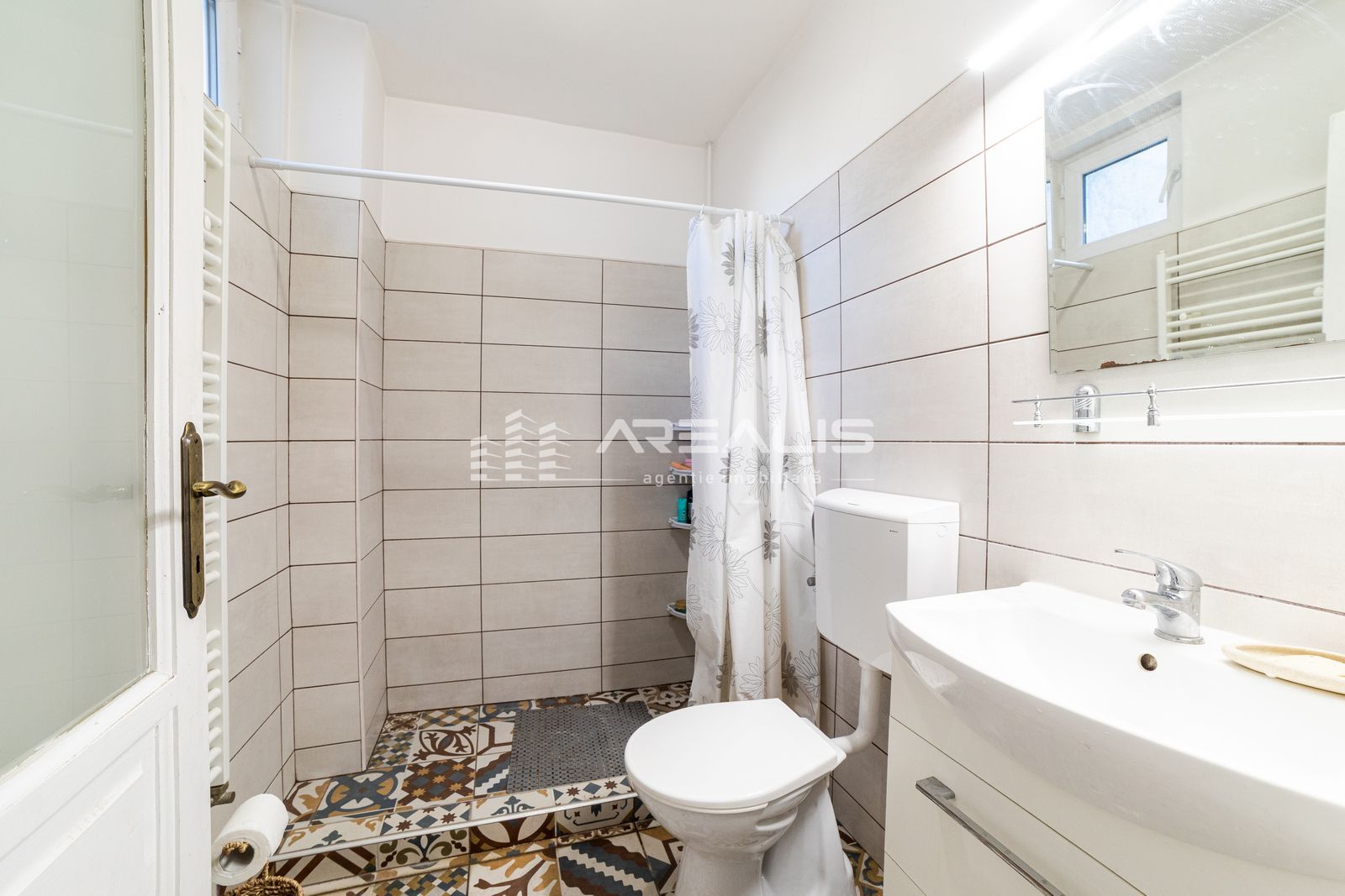 Central, spațios și versatil – Apartament cu 4 camere - Poză 10