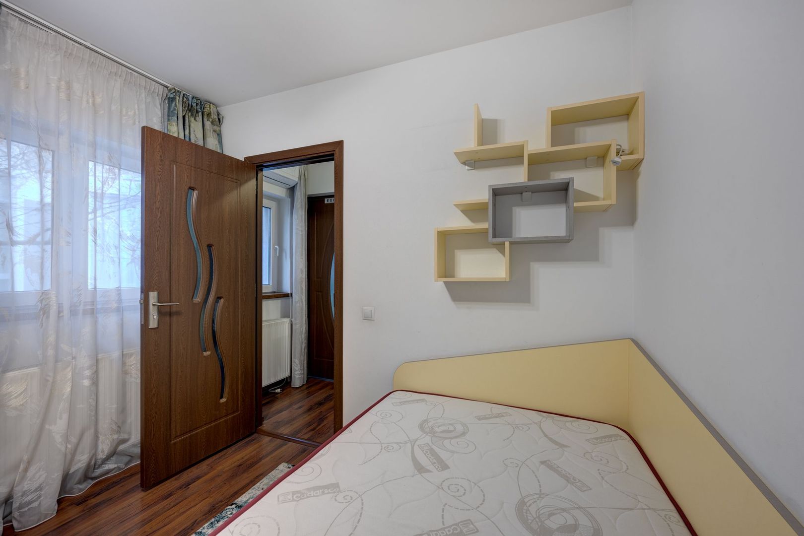 2 Apartamente  in Vila 5 Cam Metrou Basarab Gara de Nord - Poză 20