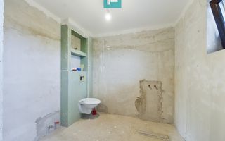 Casă la gri în Livada - Poză 6